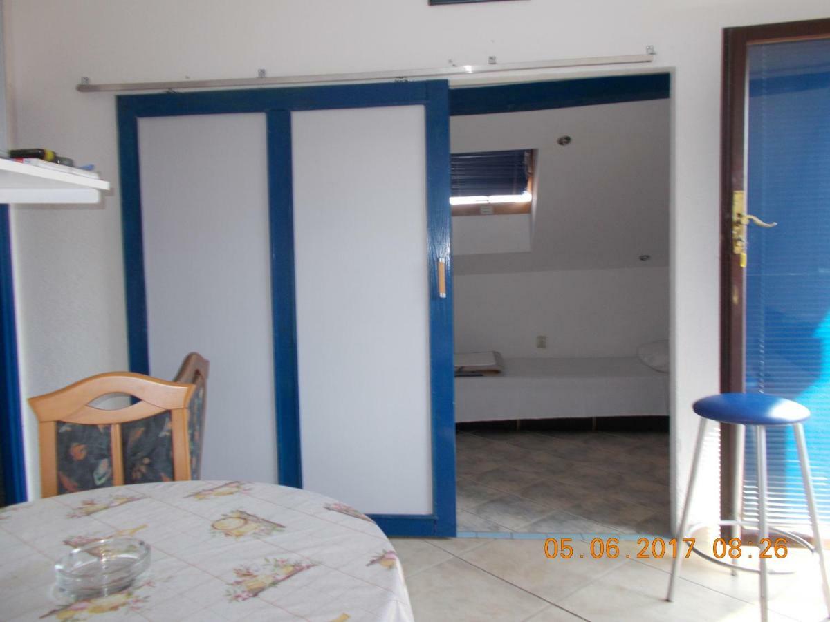 Apartments 031 Nin Luaran gambar