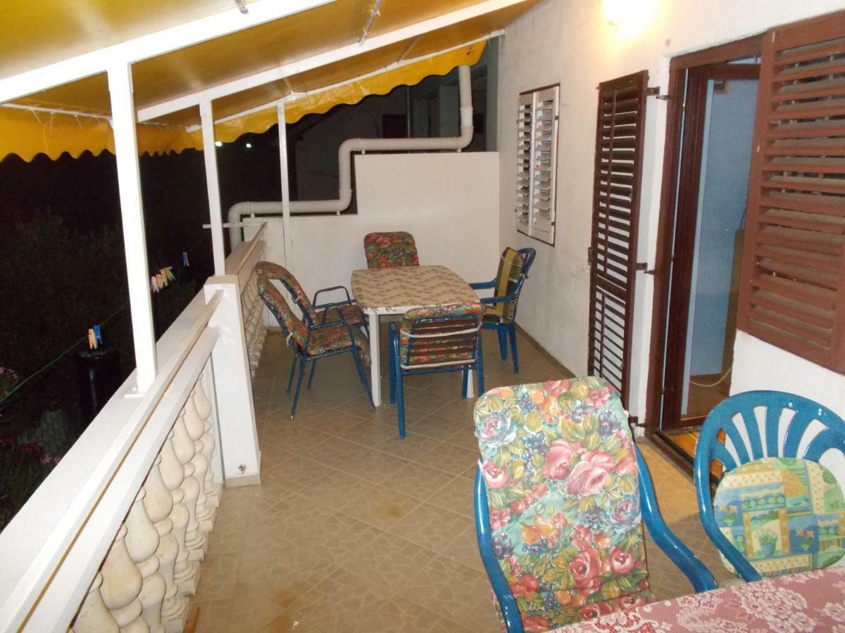 Apartments 031 Nin Luaran gambar